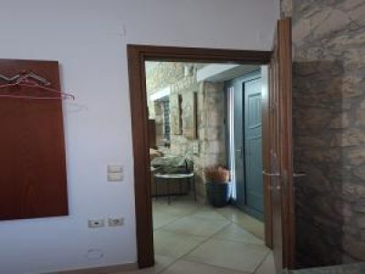 1750240810-1.jpg