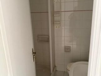 1750255229-3.jpg