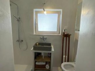 1750348827-4.jpg